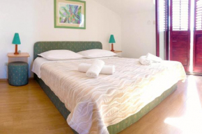 Отель Apartments Felix 1  Сплит